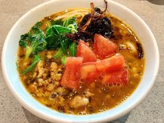 油鸡米线-半山腰·云南菜(侨福芳草地店)