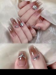 -赢韵美甲美睫瑞士净斑中心