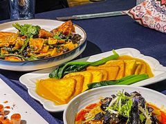 -伊带伊路新疆美食府(呼家楼店)