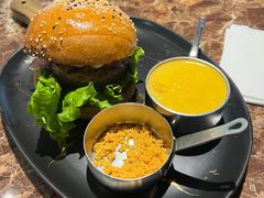 -Let'sBURGERplus·非常创意汉堡(三里屯店)