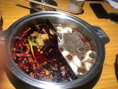 鲜香菌汤鸳鸯锅-班花麻辣烫(南京概念店)