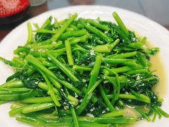 -三姐妹·海鲜大排档