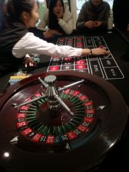 -北京七彩云南翡翠珠宝旗舰店(月坛店)