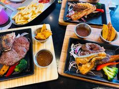 -伯顿西餐厅(厚街香榭丽店)