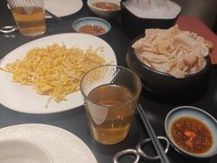 -鲜入唯煮·港式海鲜牛肉火锅(金宝街店)