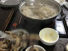 -牛一煲美食(江高店)