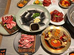 -草家酱蟹炭火烤肉店(珲春南路一店)