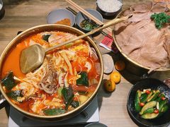 -毛肚向右·川渝毛肚王(经开永旺店)