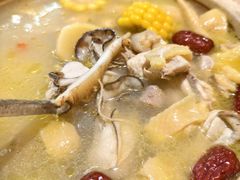 -蚝美人·生蚝海鲜烧烤(茶花园店)