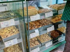 面包甜点陈列柜-上海哈尔滨食品厂(淮海中路店)