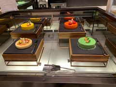 -鲜艳全日餐厅(长江之舟华邑酒店)