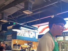 -亚马逊环球美食百汇(新城吾悦广场店)