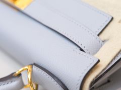 -用真奢侈品名表名包回收中心(朝阳万达店)