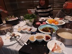 -红鼎豆捞·非遗鲍皇汤火锅(宝丰路店)