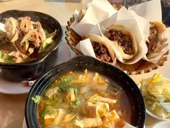 -闫家驴肉老店(华电一校店)