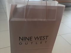 -伯肯黑德角名品折扣购物中心