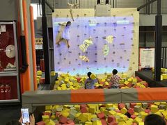 -嗨翻Hi-Fun竞技主题乐园·蹦床亲子生日轰趴(国光1937店)