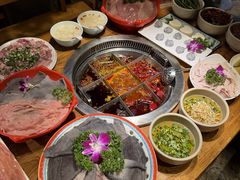 -城墙拐拐火锅(三峡广场黑金冠店)