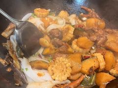 -小媳妇铁锅炖(安华街店)
