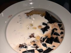 -RUXU入续糖水铺与包(卓悦中心店)