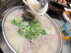 -老街坊美食汇(玉兰大街店)