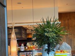 -松咖啡自助餐厅·松北香格里拉