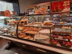 面包甜点陈列柜-巴黎贝甜(望京信万店)