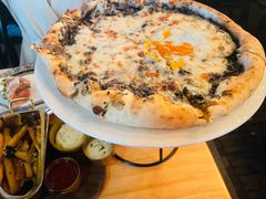 招牌黑松露蘑菇披萨-IL TEATRO 精品意大利餐厅