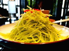 爽口青笋丝-川旺角川粤融合菜•海景餐厅(星海广场店)