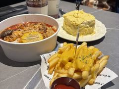 -W COLLECTIVE  DESSERT SHOP