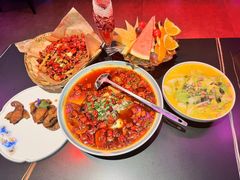 -粉墨特色菜·烧烤音乐酒馆