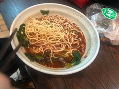 -爆炸头阿姨小四川正宗川味小吃(无任何分店)