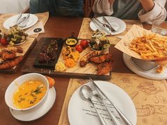 -Mark&Mars Restaurant