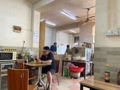 -老字号眼镜子煎包汤包店