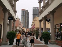 -佛罗伦萨小镇广佛名品奥特莱斯(疏港路店)