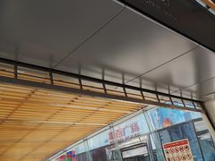 -新百广场(地铁站)