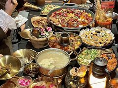-何师烧烤Pro ·江湖川菜·小龙虾·精酿(太古里旗舰店)
