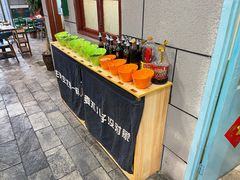 -超越炭火牛蛙火锅鸡(河东店)