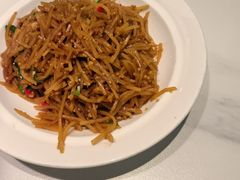 -杉杉奥特莱斯广场(哈尔滨店)