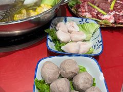 -潮汕·草根牛肉档(上海荟聚城市集市店)