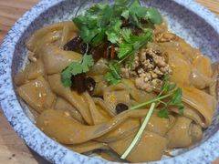 -山河屯铁锅炖·非遗铁锅炖(华强北店)