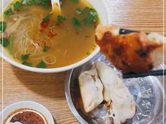 -黄阿姨锅贴大王(万航渡路店)