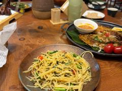 -老滇山寨•云南特色菜•地方菜•民族风情歌舞表演(金碧店)