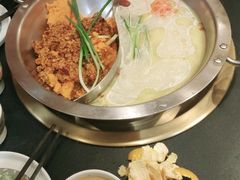 -沸炉重庆老火锅(军事博物馆店)