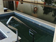 -丽思卡尔顿酒店泳池(金融街店)