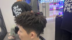 点击看大图 -CIT造型·烫发·染发