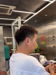 -侨治发型