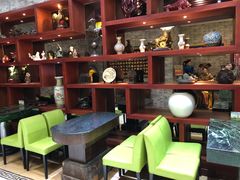 大堂-石头门坎