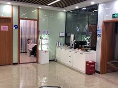 -茂菊口腔连锁(浦东南路店)