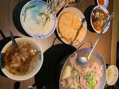 -肖四女乐山跷脚牛肉(南汇大学城生活广场店)